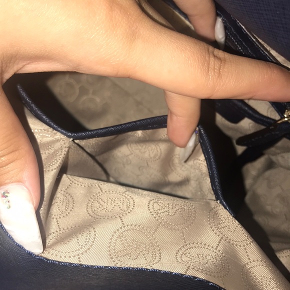 Michael Kors Purse - Picture 6 of 8